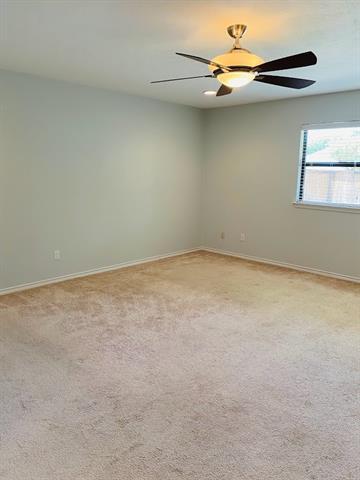 Building Photo - 3831 Crestpark Dr