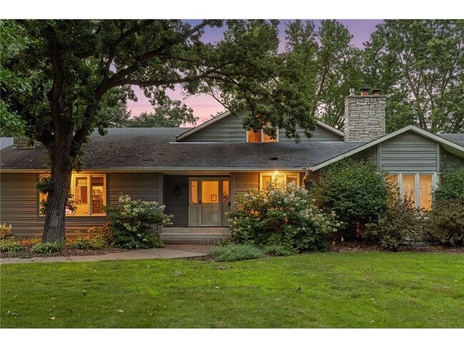 Building Photo - 5816 Northwood Dr