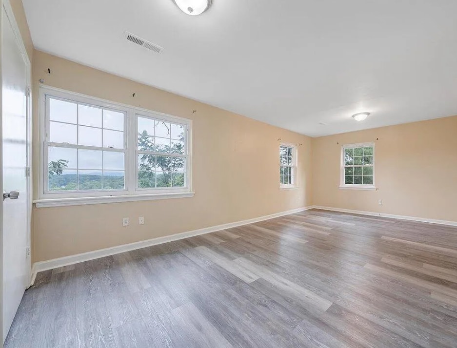 Building Photo - 1704 Elbert Dr