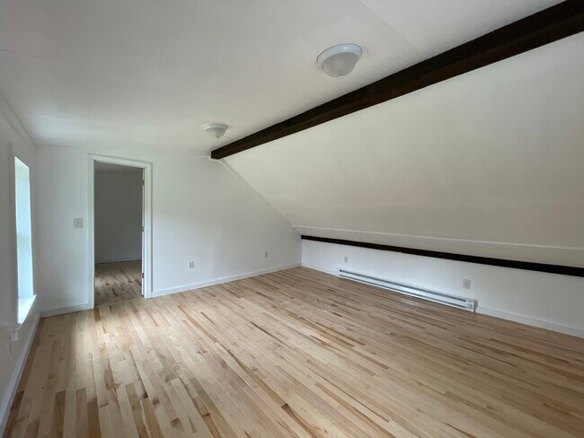 Building Photo - Buxton