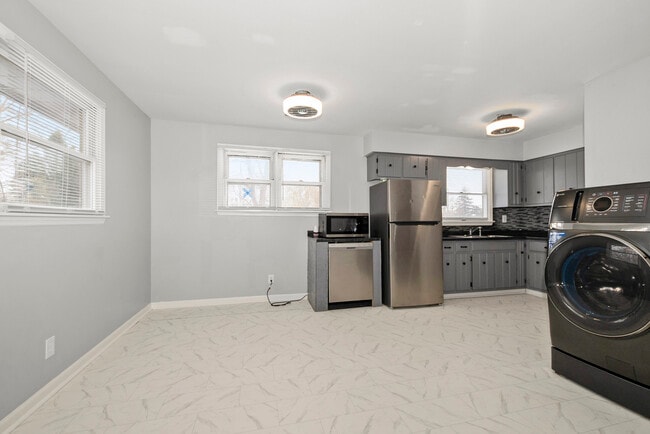 Building Photo - 8342 W Lincoln Hwy