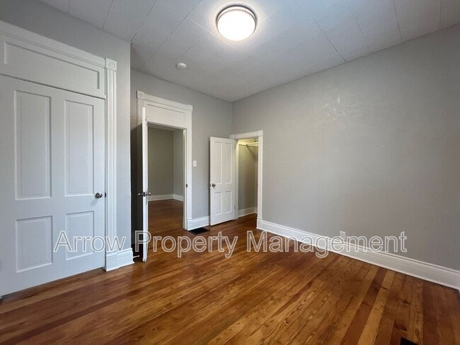 Building Photo - 918 S 10th St