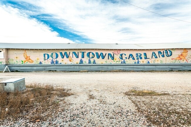 Building Photo - 316 W Avenue A