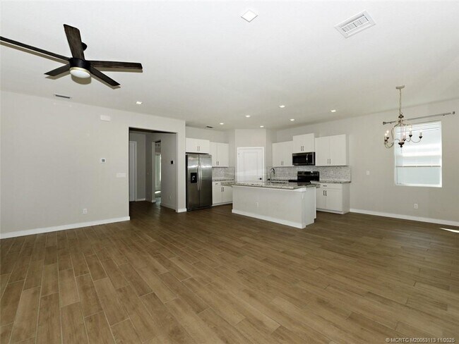 Building Photo - 4554 NW King Ct