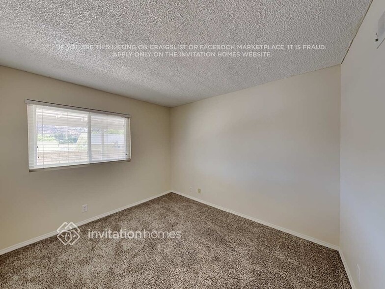 Building Photo - 27532 Camomile Ln