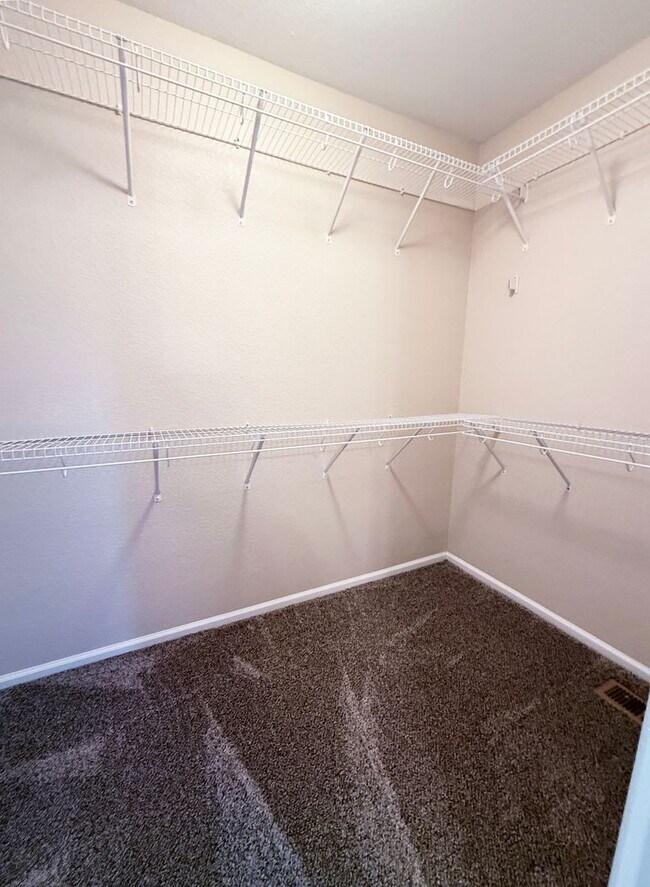Building Photo - Updated, Clean and Spacious 2-Story with 3...