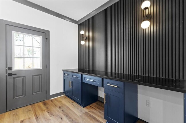 Building Photo - 7949 Attwater St