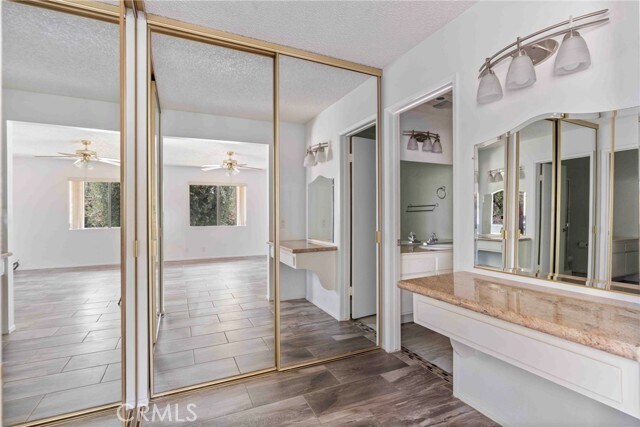 Building Photo - 13624 La Jolla Cir