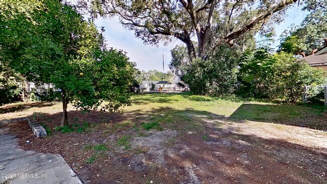 Building Photo - 3325 Claremont Rd