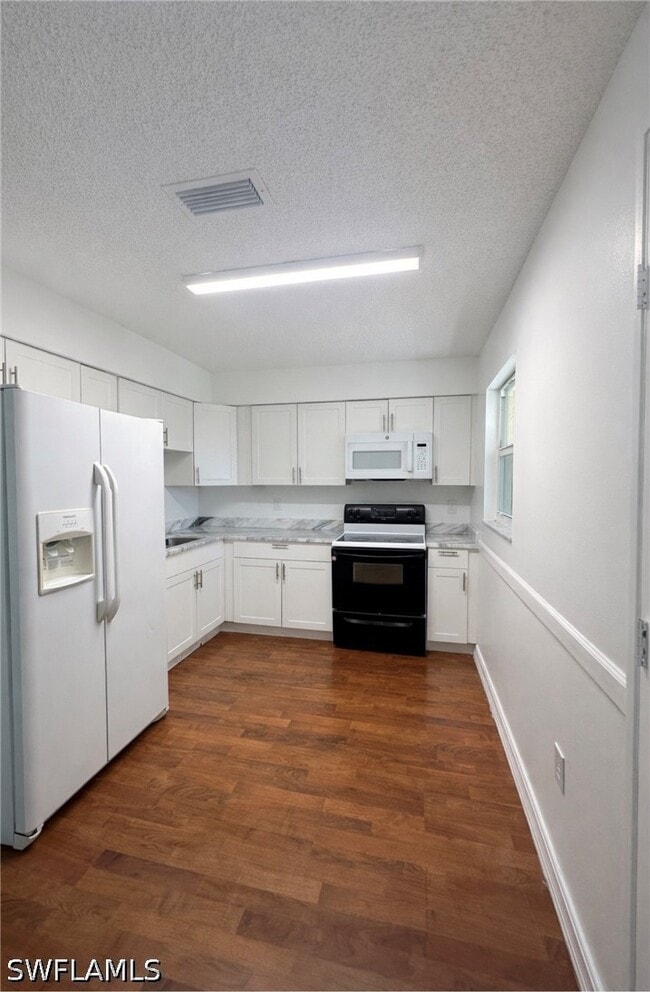 Building Photo - 3325 Arpt Rd S