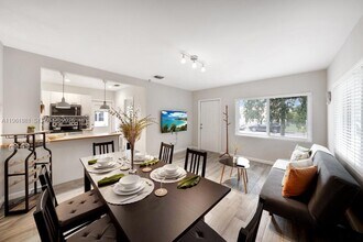 Building Photo - 970 SW 9th St