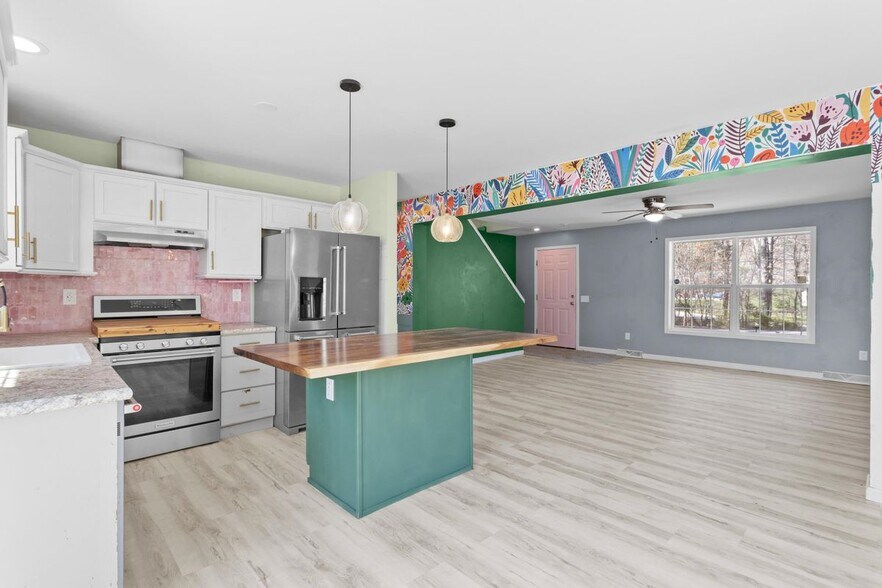 Building Photo - 7 Pheasant