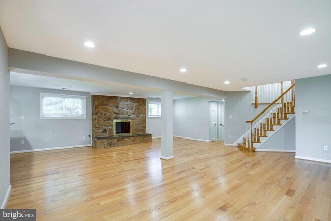 Building Photo - 1208 Forestwood Dr