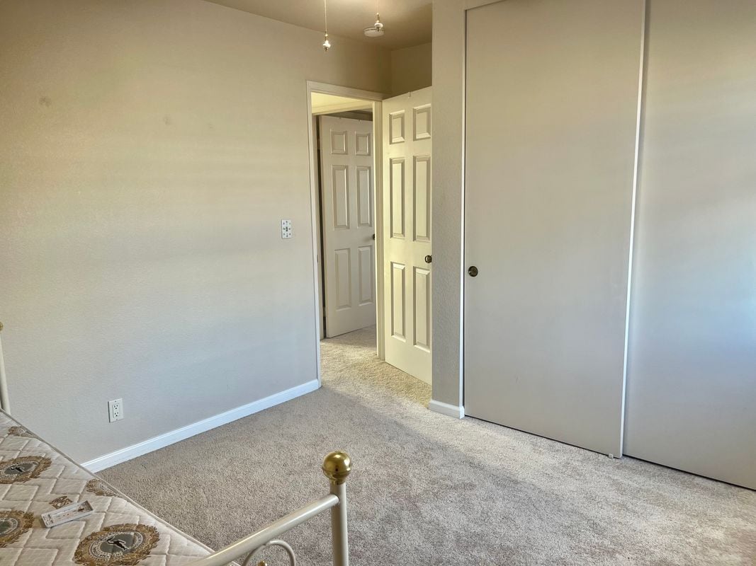 Building Photo - 5601 Baldwin Way