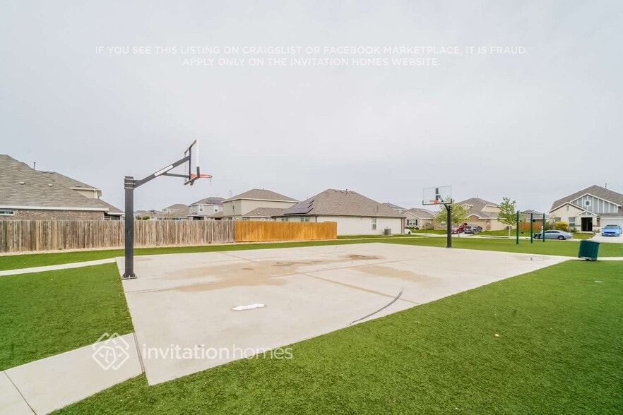 Building Photo - 10543 Varmus Dr
