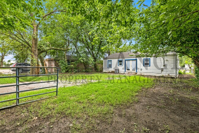 Building Photo - 1508 S Meridian Ave