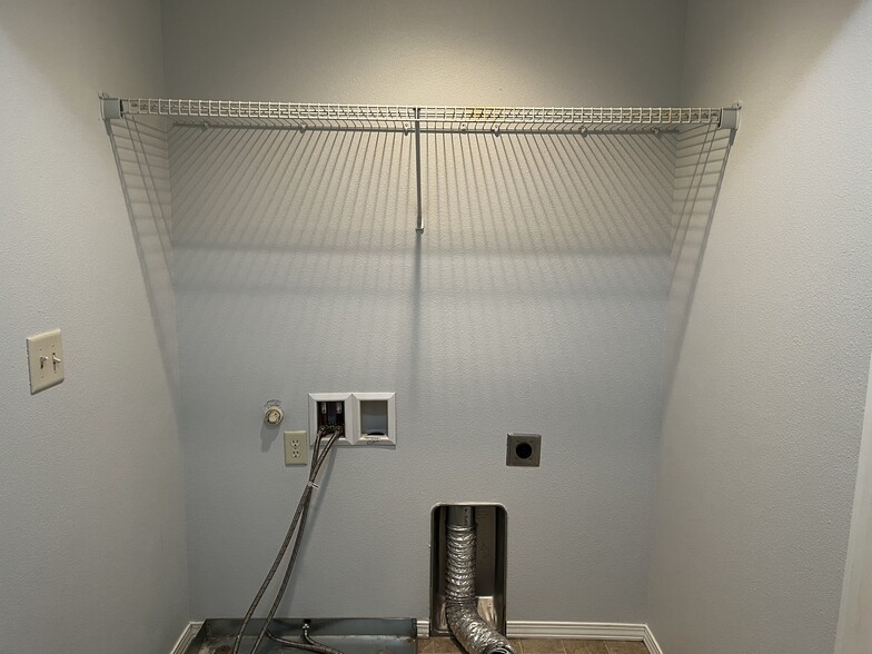 Building Photo - 3301 NW 47th Dr