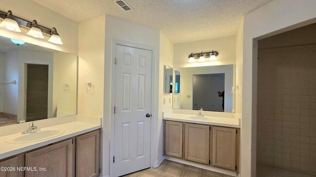 Building Photo - 8636 Charlesgate Cir N