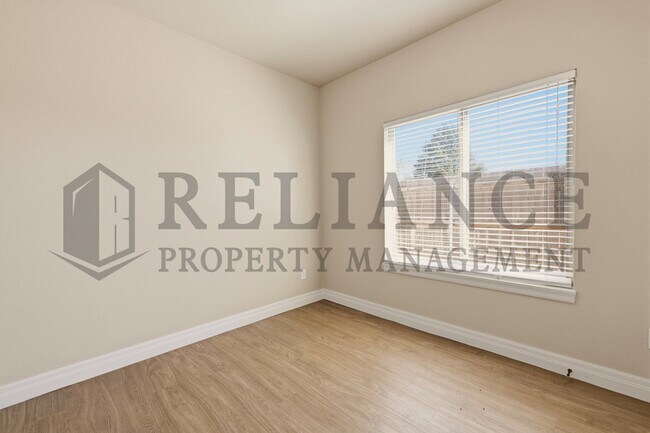Building Photo - 13601 Hunters View St