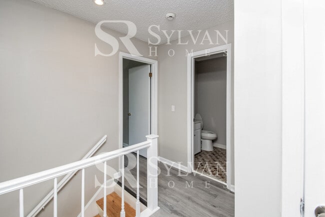 Building Photo - Live the good life in this 3 BR, 2.5 BA home