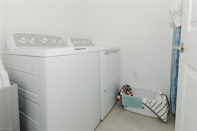 Building Photo - 5728 Oakmont Ct