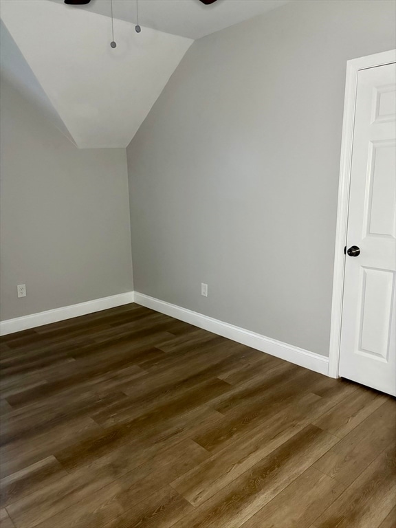 Building Photo - 325 Snell St