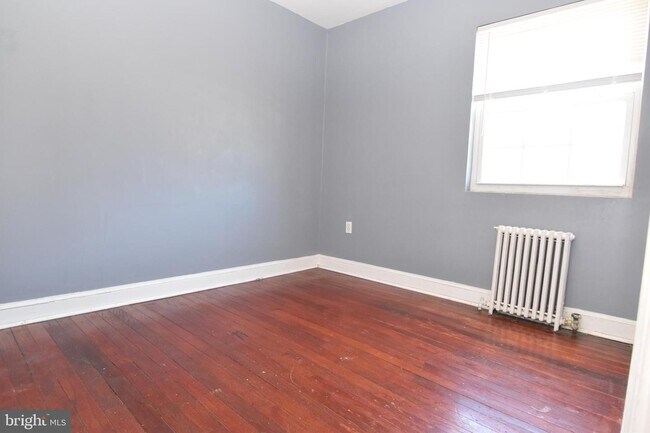 Building Photo - 832 S Greenbrier St