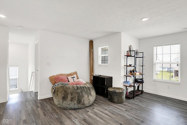 Building Photo - 10223 Caprock Canyon Dr