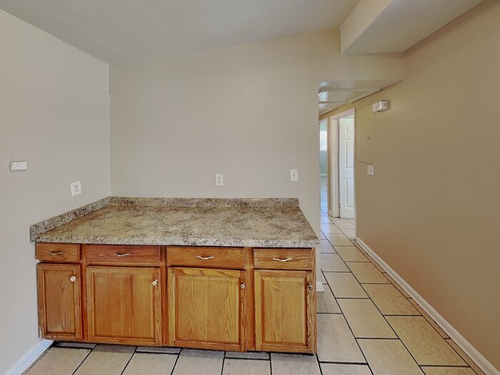 Building Photo - 1935 Fouraker Rd