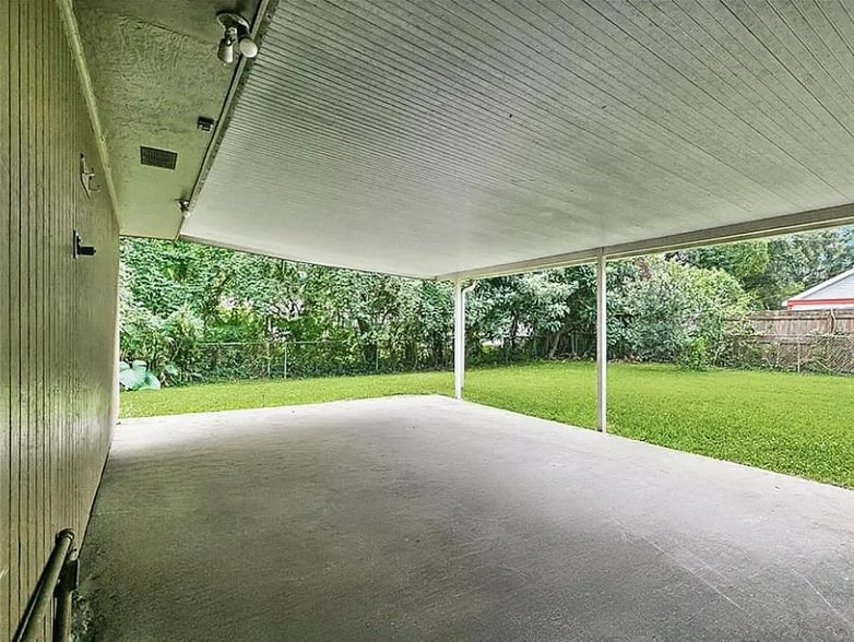 Building Photo - 5933 Dover Pl