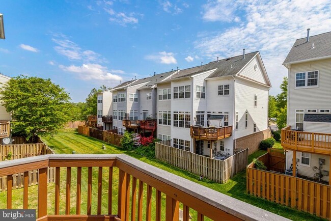 Building Photo - 7355 Bloomington Ct