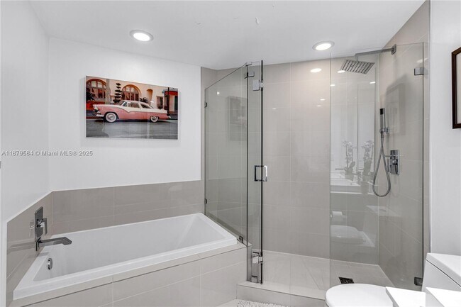 Building Photo - 45 SW 9th St