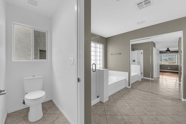 Building Photo - 4319 N Thunder Twice St