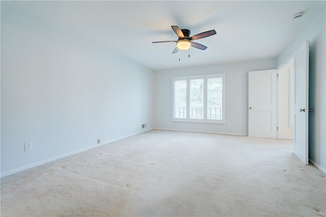 Building Photo - 399 French Rd