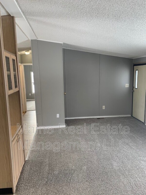 Building Photo - 35 Killdeer Dr