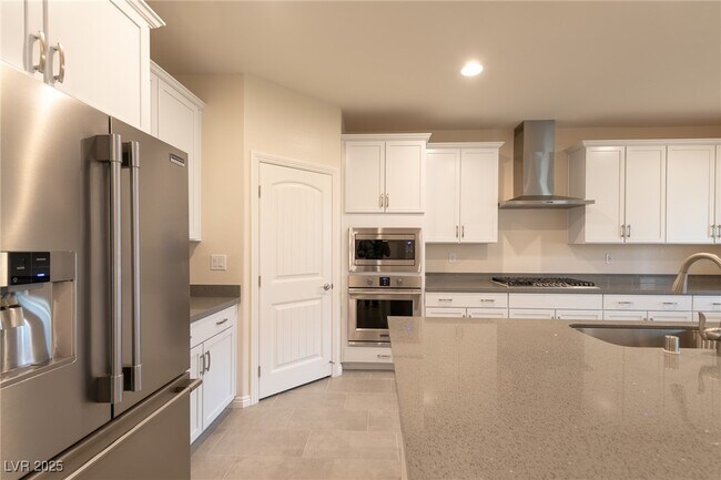 Building Photo - 2926 Caxton Grove Dr