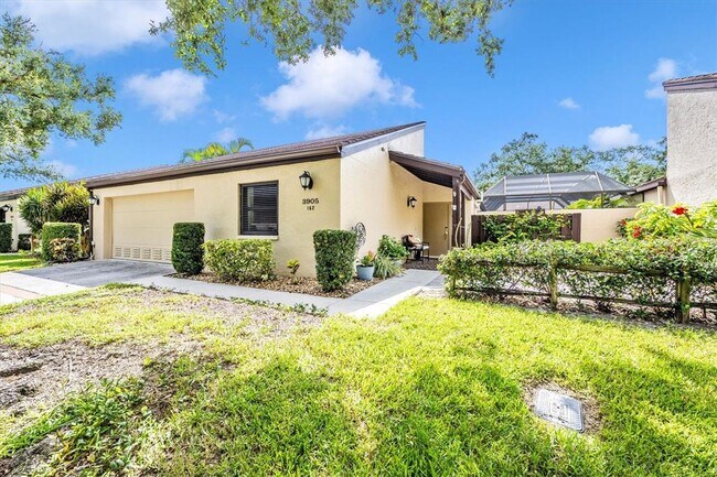 Building Photo - 3905 Glen Oaks Manor Dr