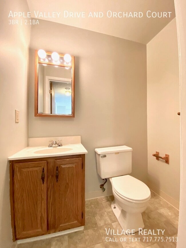 Building Photo - 710 Apple Valley Dr