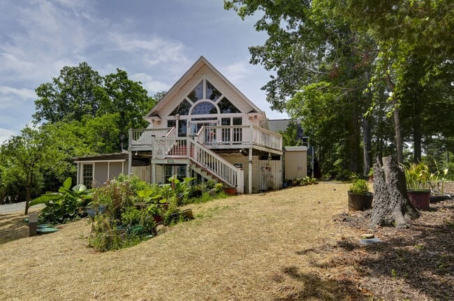 Primary Photo - 1320 State Rd S-32-1254