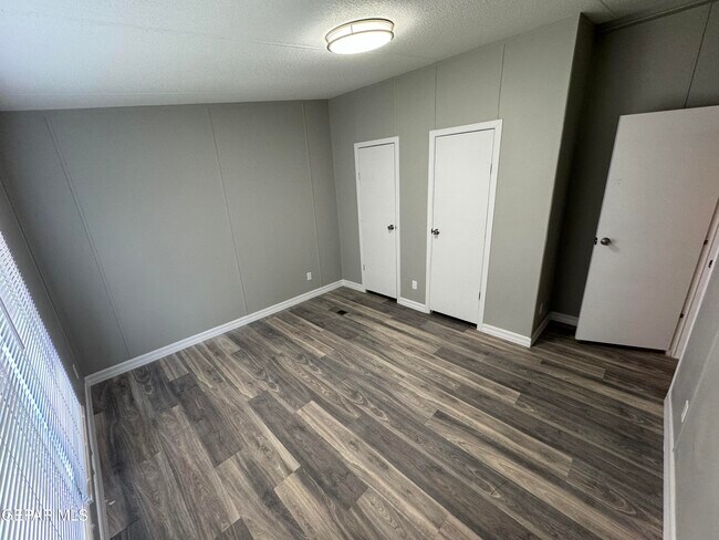 Building Photo - 241 Passmore Rd