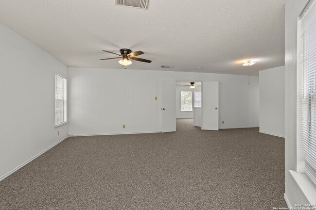 Building Photo - 10138 Sandbrook Hill