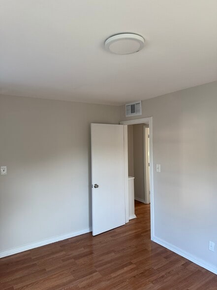 Building Photo - 8 Higbie Dr