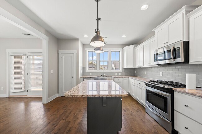 Building Photo - 1813 Iron Mill Dr