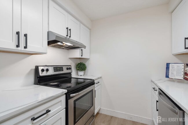 Building Photo - 7518 Tamarron Dr