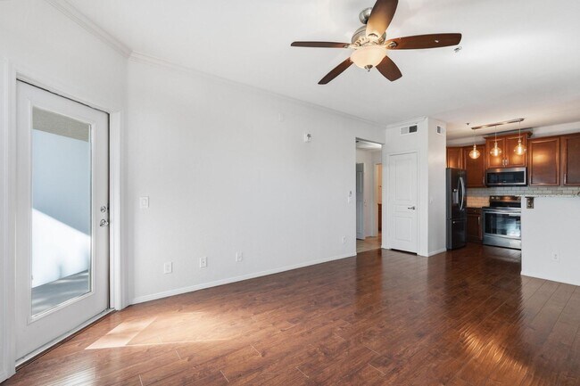 Building Photo - 1941 S Pierpont