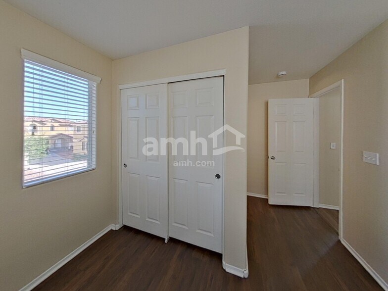 Building Photo - 969 Medina de Leon Ave