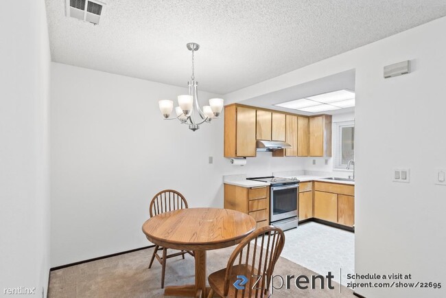 Building Photo - 2 br, 2 bath Condo - 516 Shadowgraph Drive...