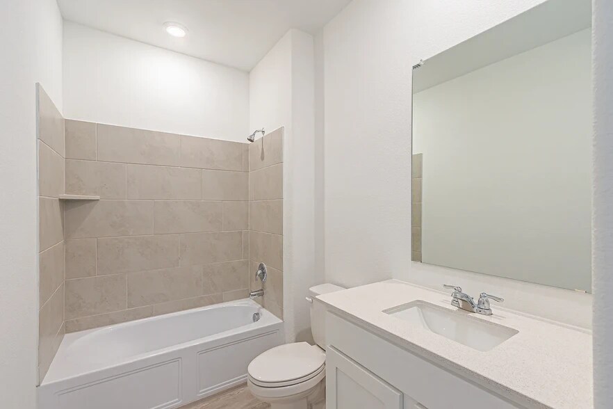 Building Photo - 1357 Rockwell Dr