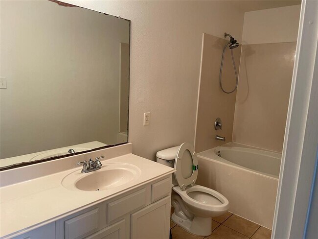Building Photo - 14019 Concord Meadow Ln