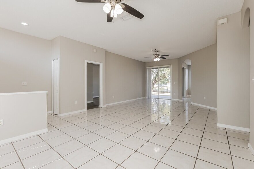 Building Photo - 1223 Alpine Lake Dr